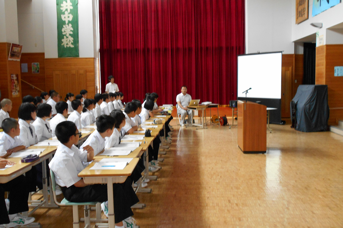 青森県:佐井村立佐井中学校 イメージ1 image