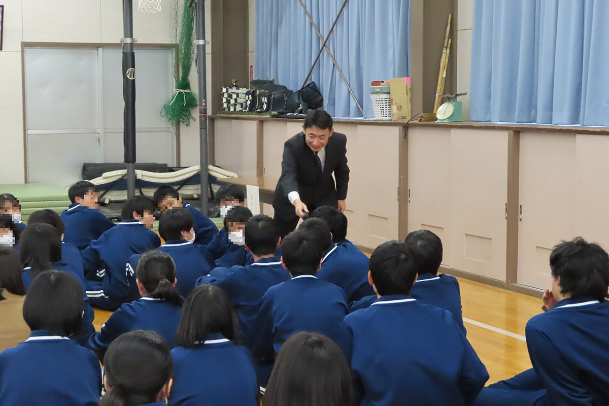 新潟県:新潟市立五十嵐中学校 イメージ1 image
